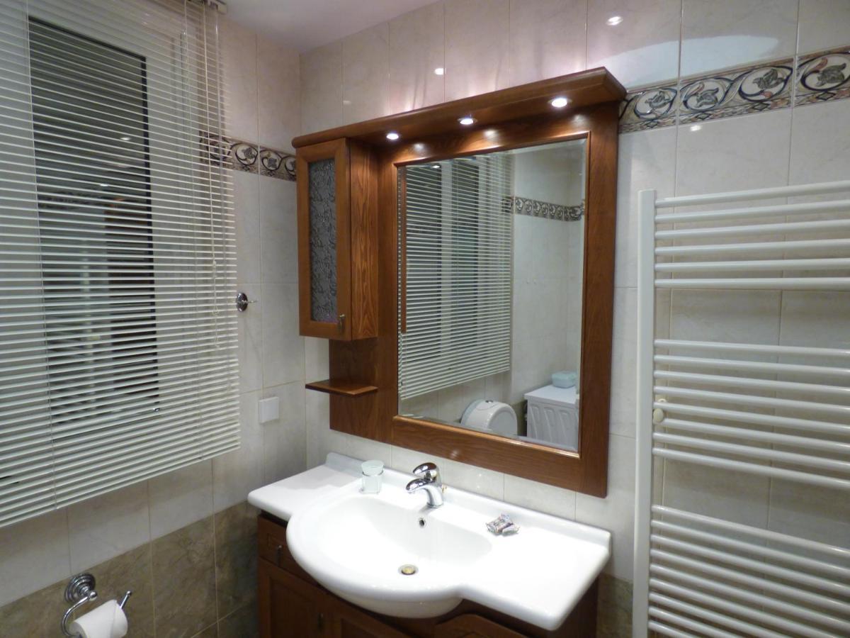 Old City View Apartment Volos Esterno foto
